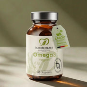 Nature Heart Omega3 vegan, Braunglas mit 60 Kapseln und silbernem Deckel, Anhänger „Laborgeprüft – Deutsche Spitzenqualität“