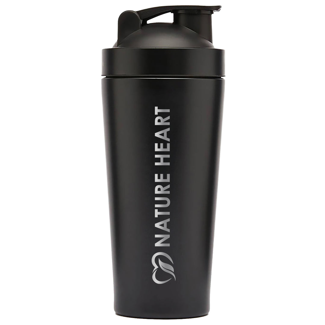 Nature Heart Edelstahl-Shaker in Schwarz mit schwarzem Klappdeckel und Logo-Gravur
